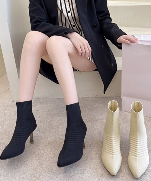 Miniministore(ミニミニストア)の「ニットソックスブーツ ポインテッドトゥ(ブーツ・レディース・ライトベージュ/ブラック・22.5cm/23.0cm/24.5cm/24.0cm/23.5cm)」の3枚目の写真