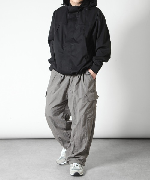 ROOT THREE(ルートスリー)の「【ROOT THREE】ナイロンテック 裏メッシュバルーンカーゴパンツ(カーゴパンツ・メンズ・カーキ/グレー/ベージュ/ブラック・MEDIUM/LARGE/X-LARGE)」の20枚目の写真