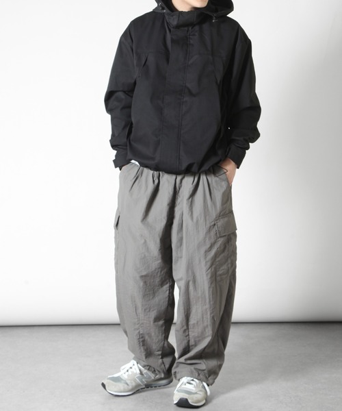 ROOT THREE(ルートスリー)の「【ROOT THREE】ナイロンテック 裏メッシュバルーンカーゴパンツ(カーゴパンツ・メンズ・カーキ/グレー/ベージュ/ブラック・MEDIUM/LARGE/X-LARGE)」の16枚目の写真