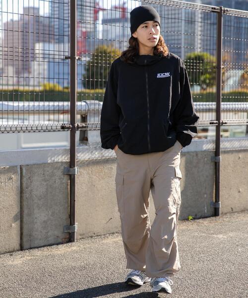 WEGO(ウィゴー)の「WEGO/ナイロンフードシェルブルゾン(ブルゾン・メンズ・ブラック/ダークグレー・MEDIUM/LARGE)」の13枚目の写真