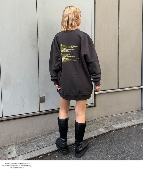 CIAOPANIC(チャオパニック)の「【ユニセックス】【QUEEN/クイーン】ロゴヴィンテージ加工ロックスウェット(スウェット・レディース・チャコールグレー・FREE)」の8枚目の写真