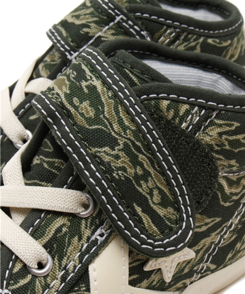 SHIPS（シップス）の「CONVERSE:BABY CHEVRONSTAR（スニーカー・キッズ・オレンジ/グリーン・12/13/14）」の7枚目の写真