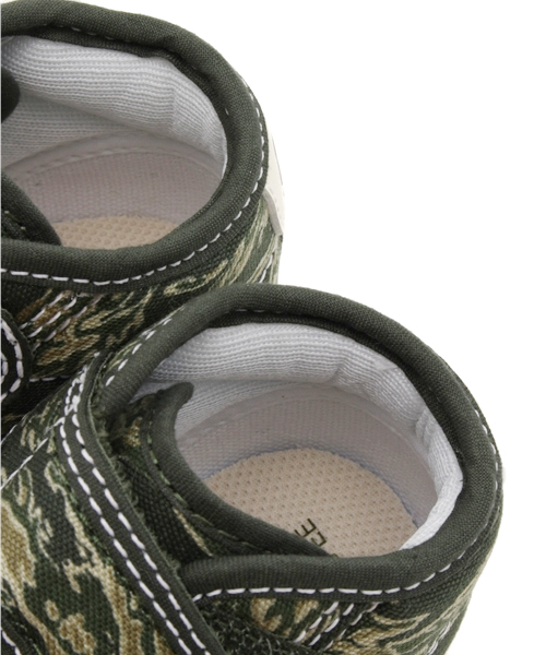 SHIPS（シップス）の「CONVERSE:BABY CHEVRONSTAR（スニーカー・キッズ・オレンジ/グリーン・12/13/14）」の8枚目の写真