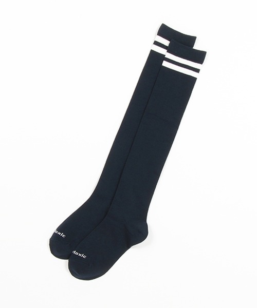 LOVETOXIC(ラブトキシック)の「ラインニーハイソックス(ソックス/靴下・キッズ・グレー/ブラック/ネイビー・23-25cm/20-22cm)」の3枚目の写真