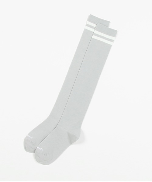 LOVETOXIC(ラブトキシック)の「ラインニーハイソックス(ソックス/靴下・キッズ・グレー/ブラック/ネイビー・23-25cm/20-22cm)」の2枚目の写真