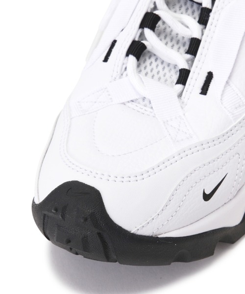 NIKE（ナイキ）の「(NIKE)ナイキ TC7900（スニーカー・レディース・ブラック・23/24.0/25.0）」の3枚目の写真