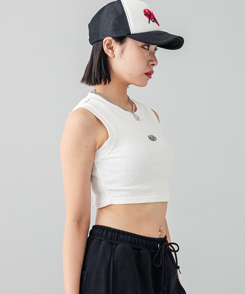 X-girl（エックスガール）の「OVAL LOGO TANK TOP（タンクトップ・レディース・マルチ/ブラック/ホワイト/ブラウン・S/M）」の10枚目の写真