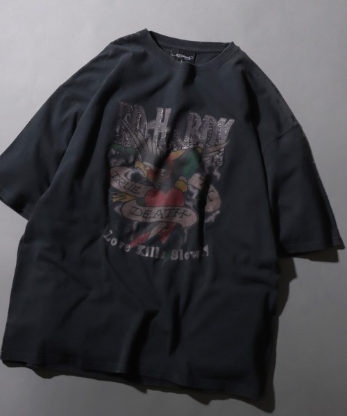 Ed Hardy(エドハーディー)の「Ed Hardy/エド・ハーディー ピグメント加工 ヴィンテージライク ロックプリント 半袖Tシャツ(Tシャツ/カットソー・メンズ・ブラック/グレー系その他/ブラック系その他2/ブラック系その他/ブラック系その他3/グレー系その他5/チャコール/グレー系その他2/グレー系その他3/グレー系その他4/グレー系/グレー系その他6/ブラック系その他5/グレー系その他7/ブラック系その他6/ブラック系その他4・M/L)」の3枚目の写真
