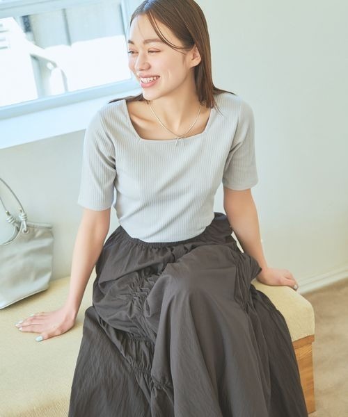 mysty woman(ミスティウーマン)の「テレコ2WAY半袖インナープルオーバー 118760(Tシャツ/カットソー・レディース・オフホワイト/ライトグレー/ブラック・FREE)」の3枚目の写真