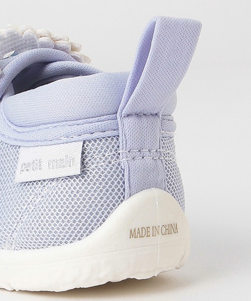 petit main（プティマイン）の「お花水抜きソールサンダル（サンダル・キッズ・アイボリー/ライトブルー/ピンク・16cm/17cm/18cm/19cm/15cm）」の19枚目の写真