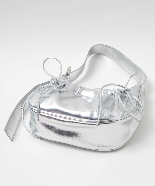 WEGO(ウィゴー)の「WEGO/リボンデザインバッグ(ショルダーバッグ・レディース・シルバー/ブラック・FREE)」の10枚目の写真