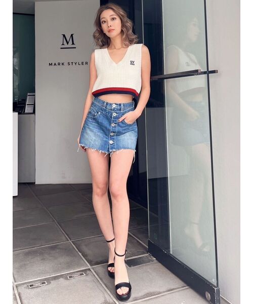 GYDA(ジェイダ)の「Square gyda Vネックラインニットトップス(ニット/セーター・レディース・グレー/オフホワイト・FREE)」の9枚目の写真