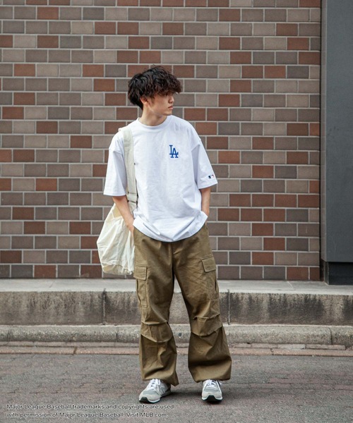 MLB(メジャーリーグベースボール)の「【MLB / メジャーリーグベースボール】 バックサークル ロゴ 刺繍 半袖 Tシャツ(Tシャツ/カットソー・メンズ・ネイビー/ホワイト/ブラック・MEDIUM/LARGE/X-LARGE)」の14枚目の写真