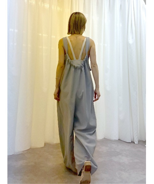 BLACK BY MOUSSY（ブラックバイマウジー）の「back design cup camisole(バックデザインカップキャミソール)（キャミソール・レディース・ネイビー/アイボリー/ブルー・1/2）」の4枚目の写真