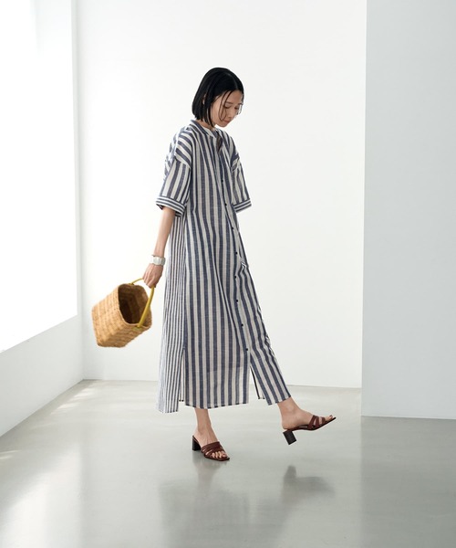 STYLE DELI（スタイルデリ）の「綿混紡ストライプ柄カフタンワンピース（ワンピース・レディース・ネイビー/ライトブラウン・MEDIUM/SMALL）」の9枚目の写真