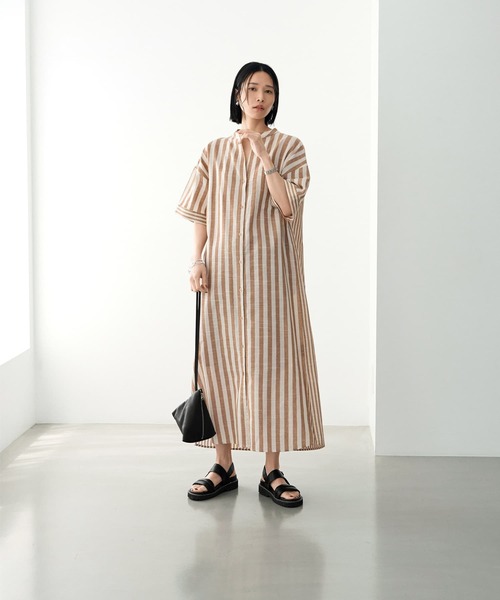 STYLE DELI（スタイルデリ）の「綿混紡ストライプ柄カフタンワンピース（ワンピース・レディース・ネイビー/ライトブラウン・MEDIUM/SMALL）」の22枚目の写真