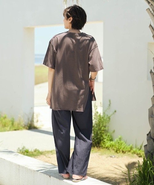 Mia   （ミア）の「SIDEWAYSフォトロゴＴシャツ（Tシャツ/カットソー・レディース・チャコールグレー/オフホワイト・FREE）」の16枚目の写真