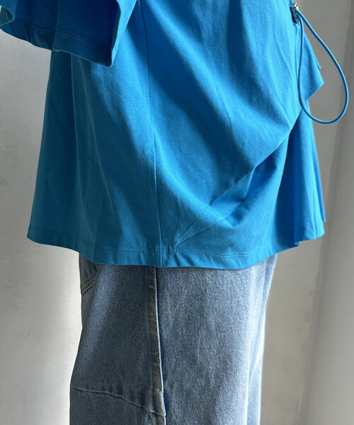 DouDou(ドゥドゥ)の「【WEB限定】ドロストデザイントップス(Tシャツ/カットソー・レディース・オフホワイト/ブルー/ブラック・FREE)」の8枚目の写真