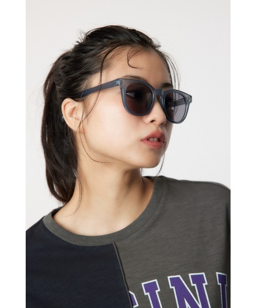 RODEO CROWNS WIDE BOWL(ロデオクラウンズワイドボウル)の「CLEAR FLAME SUNGLASSES(サングラス・レディース・ブラック/ライトブルー/ライトイエロー・FREE)」の3枚目の写真