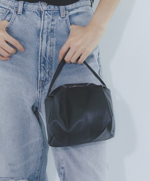 BARRETTA（バレッタ）の「スクエアハンドバッグ（ハンドバッグ・レディース・ブラック/ホワイト・FREE）」の2枚目の写真