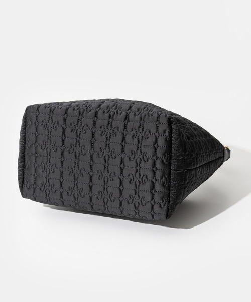 GANNI（ガニー）の「GANNI Butterfly Medium Pouch Satin ガニー バタフライ ミディアム ハンドバッグ（ハンドバッグ・レディース・ブラック・FREE）」の8枚目の写真