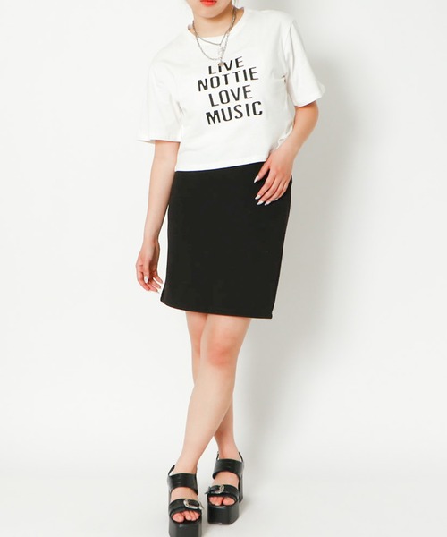 GORGE(ゴージ)の「《ショート丈×立体ロゴ》レディース 半袖 Tシャツ クロップド丈 カジュアル 春夏秋(Tシャツ/カットソー・レディース・オフホワイト/ブラック・F)」の3枚目の写真