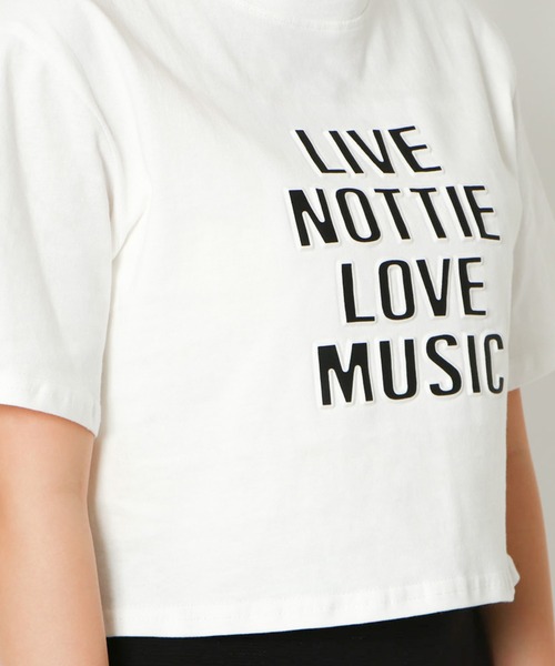 GORGE(ゴージ)の「《ショート丈×立体ロゴ》レディース 半袖 Tシャツ クロップド丈 カジュアル 春夏秋(Tシャツ/カットソー・レディース・オフホワイト/ブラック・F)」の8枚目の写真