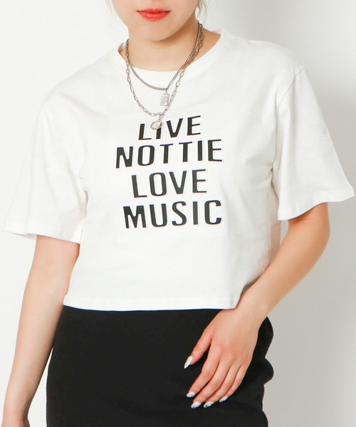 GORGE(ゴージ)の「《ショート丈×立体ロゴ》レディース 半袖 Tシャツ クロップド丈 カジュアル 春夏秋(Tシャツ/カットソー・レディース・オフホワイト/ブラック・F)」の9枚目の写真
