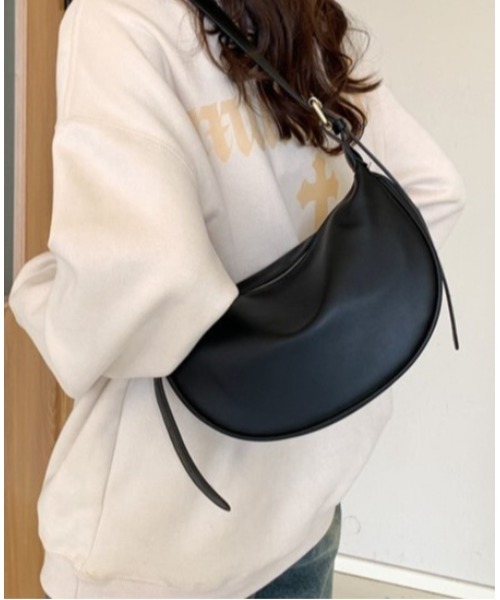 LAUTRE COTE（ロウトレコウト）の「ハーフムーン型ショルダーバッグ（ショルダーバッグ・レディース・ライトブラウン/ベージュ系その他/ホワイト系その他/ブラック/ベージュ・FREE）」の2枚目の写真