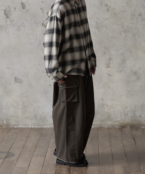 RUUBON(ルーボン)の「【RUUBON】 vintage dart cargo pants / ヴィンテージダーツカーゴパンツ(カーゴパンツ・メンズ・ブラウン/カーキ・S/L/M)」の6枚目の写真