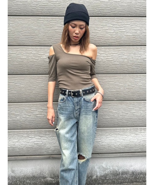 EGOIST（エゴイスト）の「アシメデザインカットリブTOP（Tシャツ/カットソー・レディース・ブラック/カーキ/パープル・FREE）」の2枚目の写真