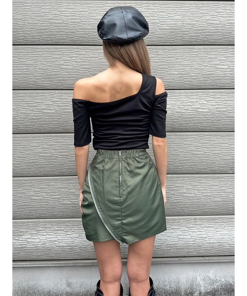 EGOIST（エゴイスト）の「アシメデザインカットリブTOP（Tシャツ/カットソー・レディース・ブラック/カーキ/パープル・FREE）」の7枚目の写真