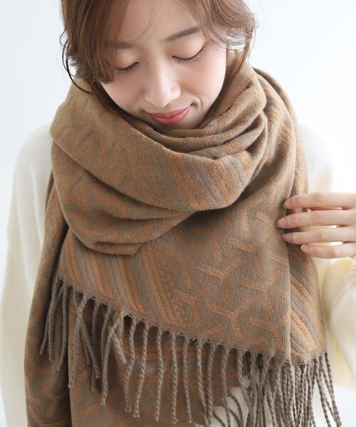 le.coeur blanc(ルクールブラン)の「《WEB限定アイテム》ジオメトリック柄ストール(ストール/ショール・レディース・ホワイト系その他2/ブラウン系その他3/ブルー系その他2・FREE)」の11枚目の写真
