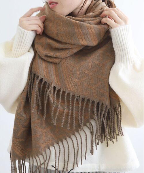 le.coeur blanc(ルクールブラン)の「《WEB限定アイテム》ジオメトリック柄ストール(ストール/ショール・レディース・ホワイト系その他2/ブラウン系その他3/ブルー系その他2・FREE)」の13枚目の写真