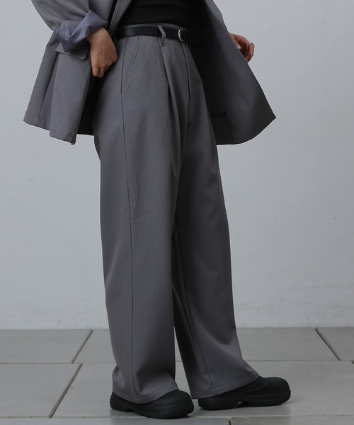 COLONY 2139（コロニートゥーワンスリーナイン）の「ウールライクタックワイドパンツ（スラックス・レディース・ブラック/グレー/チャコールグレー・SMALL/MEDIUM）」の3枚目の写真