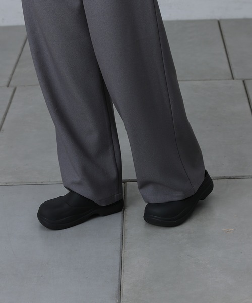 COLONY 2139（コロニートゥーワンスリーナイン）の「ウールライクタックワイドパンツ（スラックス・レディース・ブラック/グレー/チャコールグレー・SMALL/MEDIUM）」の4枚目の写真