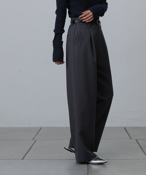 COLONY 2139（コロニートゥーワンスリーナイン）の「ウールライクタックワイドパンツ（スラックス・レディース・ブラック/グレー/チャコールグレー・SMALL/MEDIUM）」の15枚目の写真