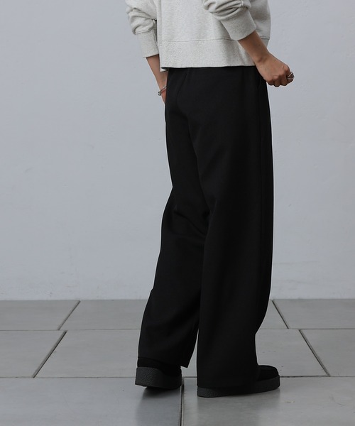 COLONY 2139（コロニートゥーワンスリーナイン）の「ウールライクタックワイドパンツ（スラックス・レディース・ブラック/グレー/チャコールグレー・SMALL/MEDIUM）」の6枚目の写真