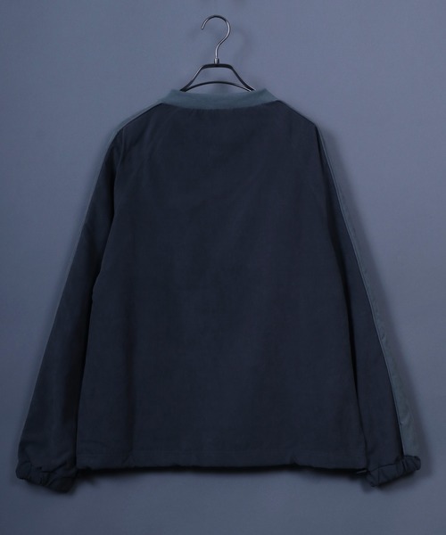 ANPAS（アンパス）の「Nylon Fabric Logo Embroidery Pullover/ナイロン ゲームシャツ スウェット トップス ユニフォーム Ｖネック オーバーサイズ（ナイロンジャケット・メンズ・カーキ/チャコール・M/L）」の13枚目の写真