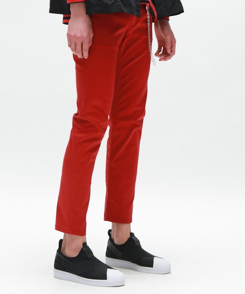 DIET BUTCHER(ダイエットブッチャー)の「DIET BUTCHER/ダイエットブッチャー Basic line/Skinny denim pants スキニーデニムパンツ(デニムパンツ・メンズ・ブラック/レッド・3/2)」の2枚目の写真