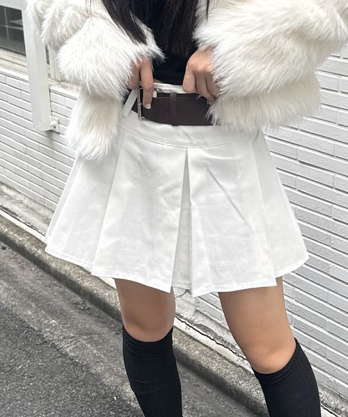 madrepadre(マドレパドレ)の「ベルト付きプリーツミニスカート(スカート・レディース・ブラック/ホワイト/ブラウン/ベージュ・SMALL/MEDIUM/LARGE)」の2枚目の写真