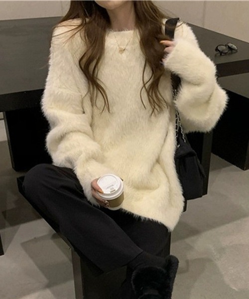 GLAMOROUS JANE(グラマラスジェーン)の「シャギーオーバーサイズニットトップス(ニット/セーター・レディース・ブルー/ブラック/ベージュ/ホワイト・FREE)」の6枚目の写真