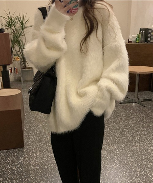 GLAMOROUS JANE(グラマラスジェーン)の「シャギーオーバーサイズニットトップス(ニット/セーター・レディース・ブルー/ブラック/ベージュ/ホワイト・FREE)」の7枚目の写真