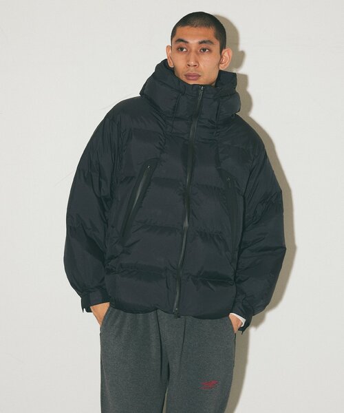 DESCENTE ALLTERRAIN(デサント オルテライン)の「ALLTERRAIN / オルテライン 別注 MOUNTAINEER CROPPED(ダウンジャケット/コート・メンズ・ブラック/ネイビー・MEDIUM/LARGE/X-LARGE)」の9枚目の写真