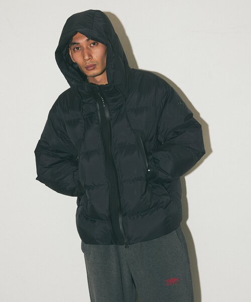 DESCENTE ALLTERRAIN(デサント オルテライン)の「ALLTERRAIN / オルテライン 別注 MOUNTAINEER CROPPED(ダウンジャケット/コート・メンズ・ブラック/ネイビー・MEDIUM/LARGE/X-LARGE)」の12枚目の写真