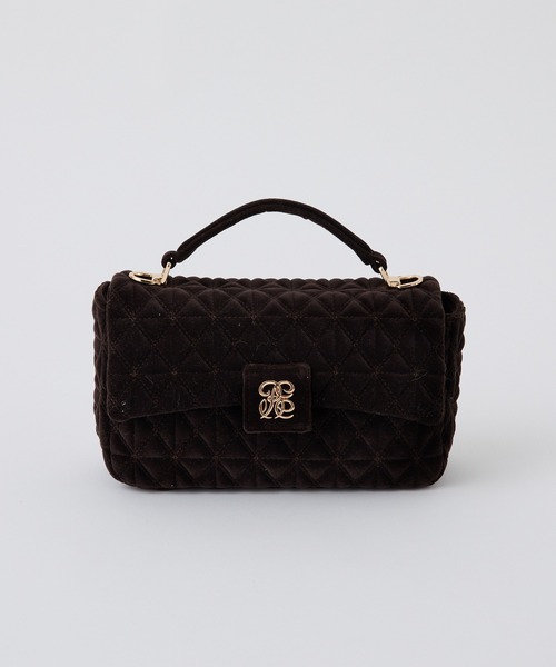 one after another NICE CLAUP(ワンアフターアナザーナイスクラップ)の「エンブレム付きキルティングショルダーバッグ(ショルダーバッグ・レディース・ブラウン/ブラック/アイボリー・FREE)」の1枚目の写真