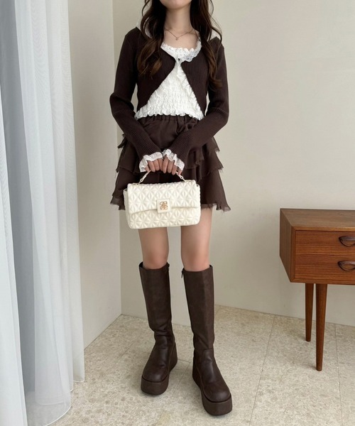 one after another NICE CLAUP(ワンアフターアナザーナイスクラップ)の「エンブレム付きキルティングショルダーバッグ(ショルダーバッグ・レディース・ブラウン/ブラック/アイボリー・FREE)」の16枚目の写真