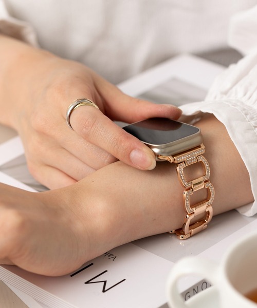 emonique(エモニーク)の「スマートウォッチバンド アップルウォッチバンド Apple Watch band ステンレス製【38/40/41/42/44/45/49mm対応】(デジタル腕時計・レディース・ブラック/シルバー/ピンクゴールド/ゴールド・38/42)」の10枚目の写真