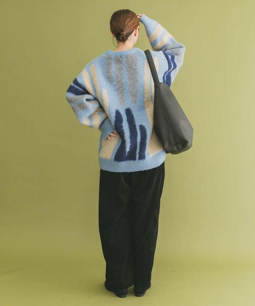 ITEMS URBANRESEARCH(アイテムズ アーバンリサーチ)の「シャギーモチーフビッグニット(ニット/セーター・レディース・ベージュ/ピンク/ブルー・FREE)」の11枚目の写真