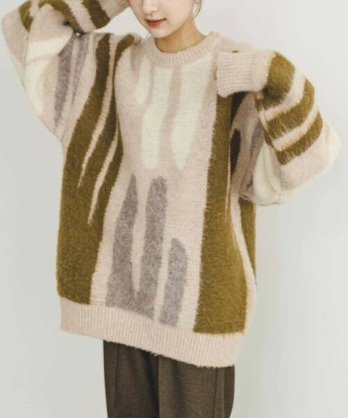 ITEMS URBANRESEARCH(アイテムズ アーバンリサーチ)の「シャギーモチーフビッグニット(ニット/セーター・レディース・ベージュ/ピンク/ブルー・FREE)」の18枚目の写真